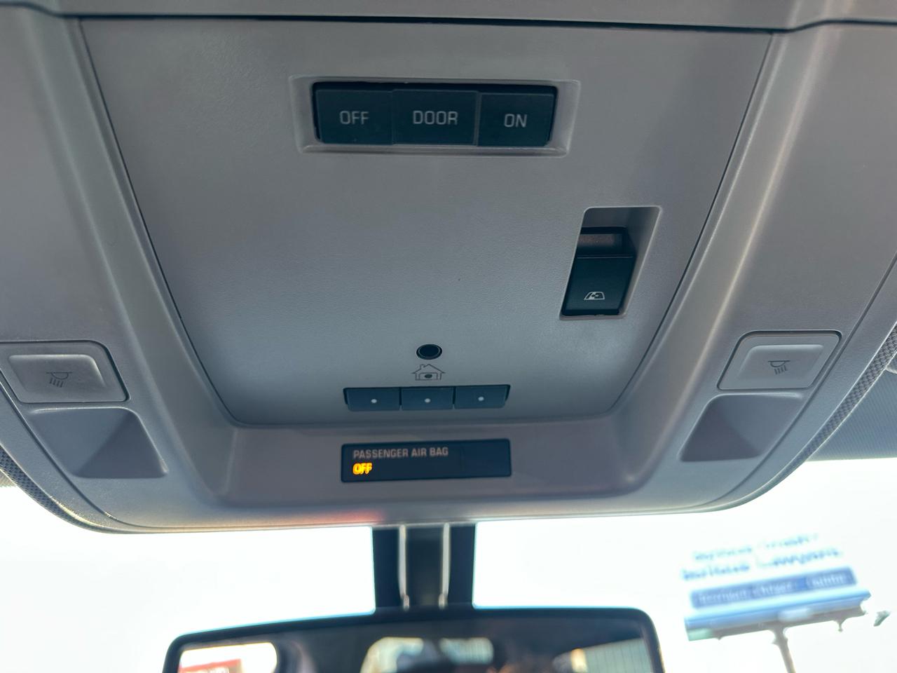 Chevrolet Silverado 1500 4WD Crew Cab 143.5" LT w/2LT 2017