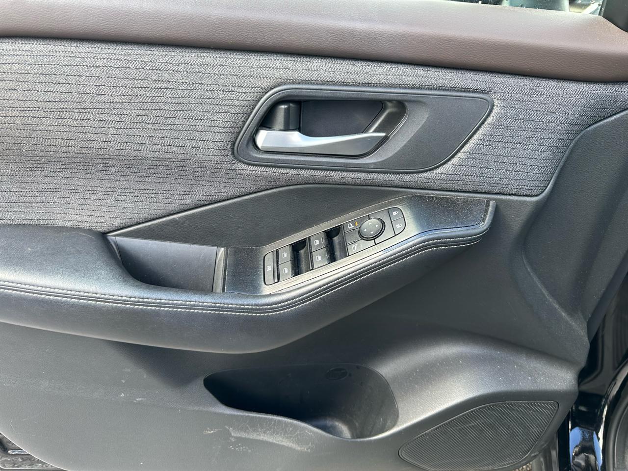 Nissan Rogue AWD SV 2021