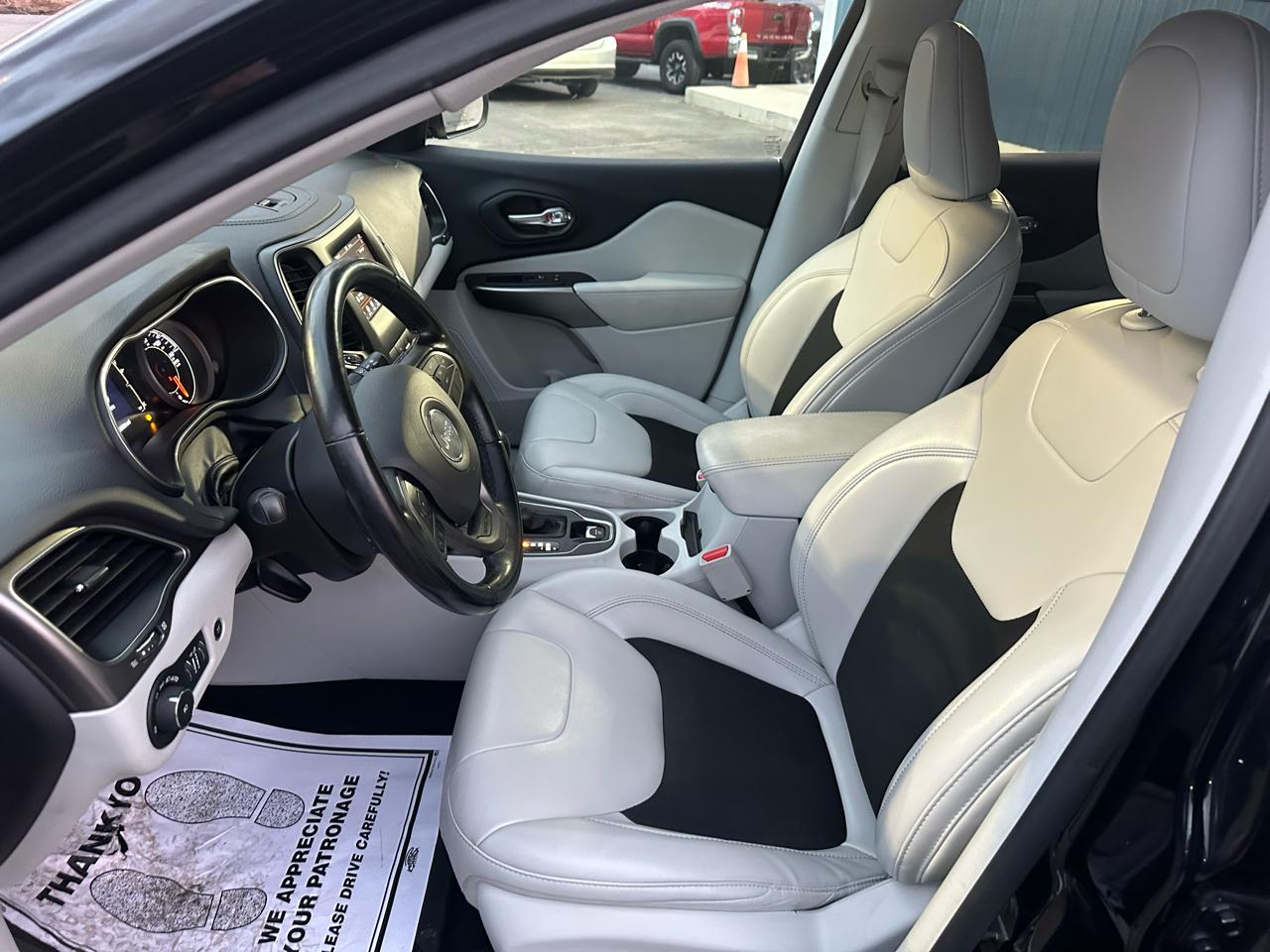 Jeep Cherokee Latitude Plus 4x4 2020