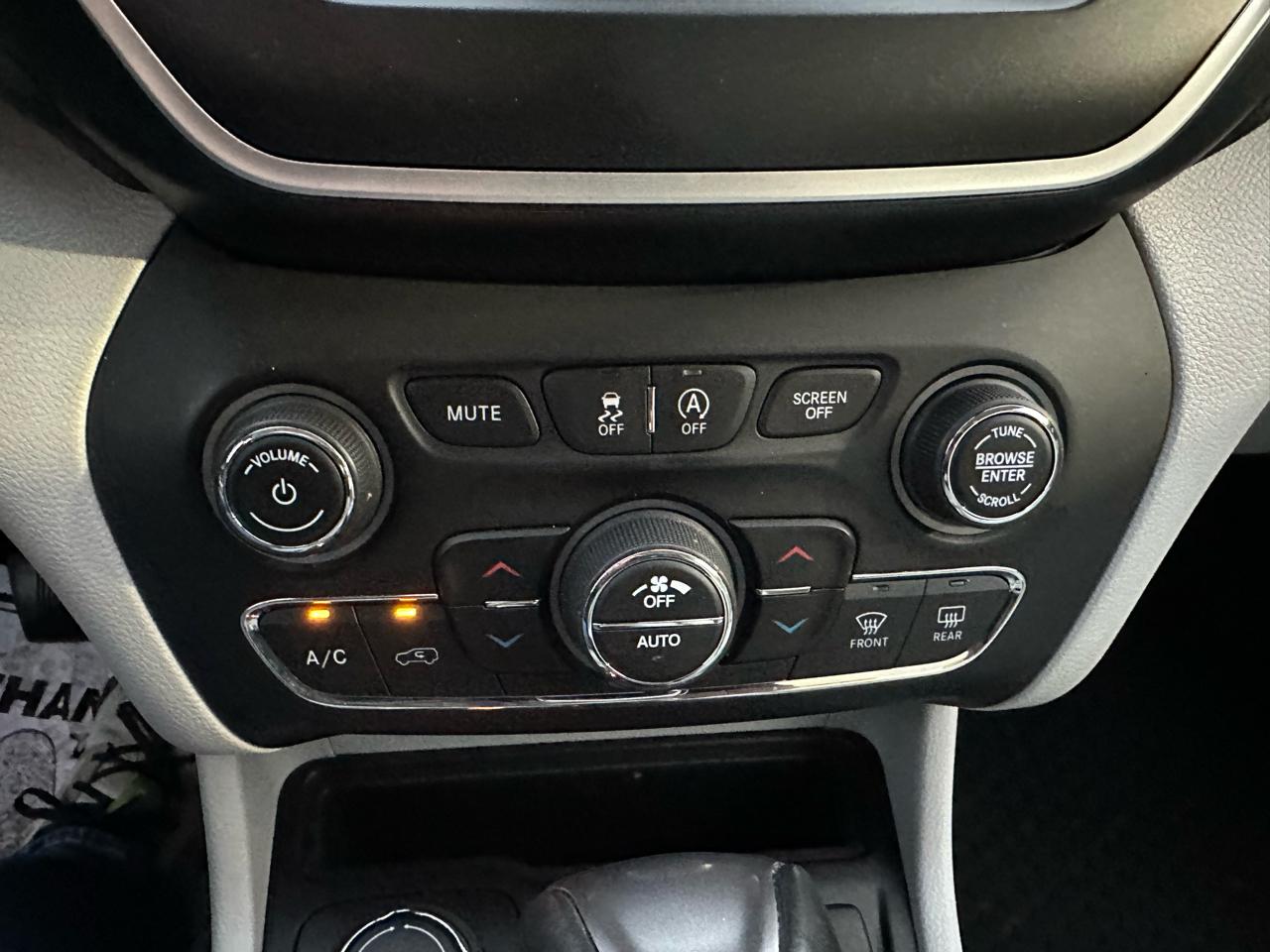 Jeep Cherokee Latitude Plus 4x4 2020