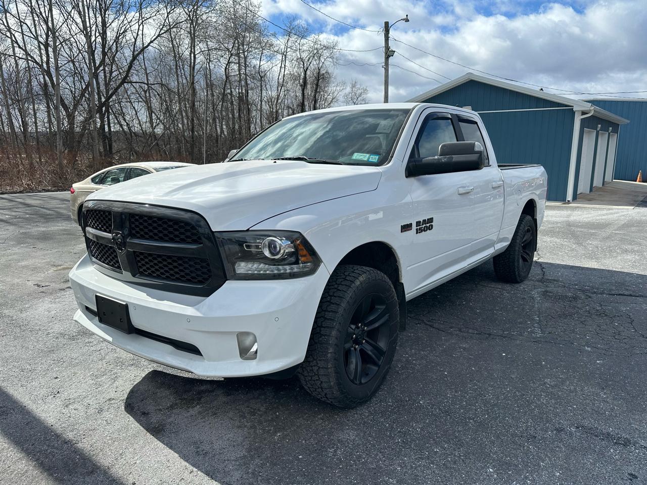 2018 RAM 1500 4WD Quad Cab 140.5" Night