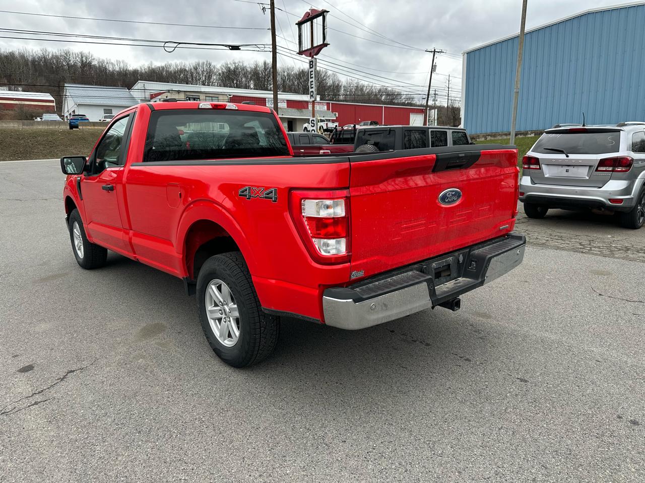 Ford F-150 4WD Reg Cab 145" XL w/HD Payload Pkg 2023