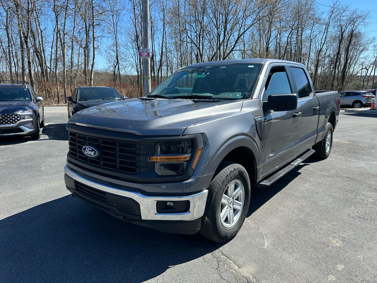 2024 Ford F-150 4WD SuperCrew 145" XL