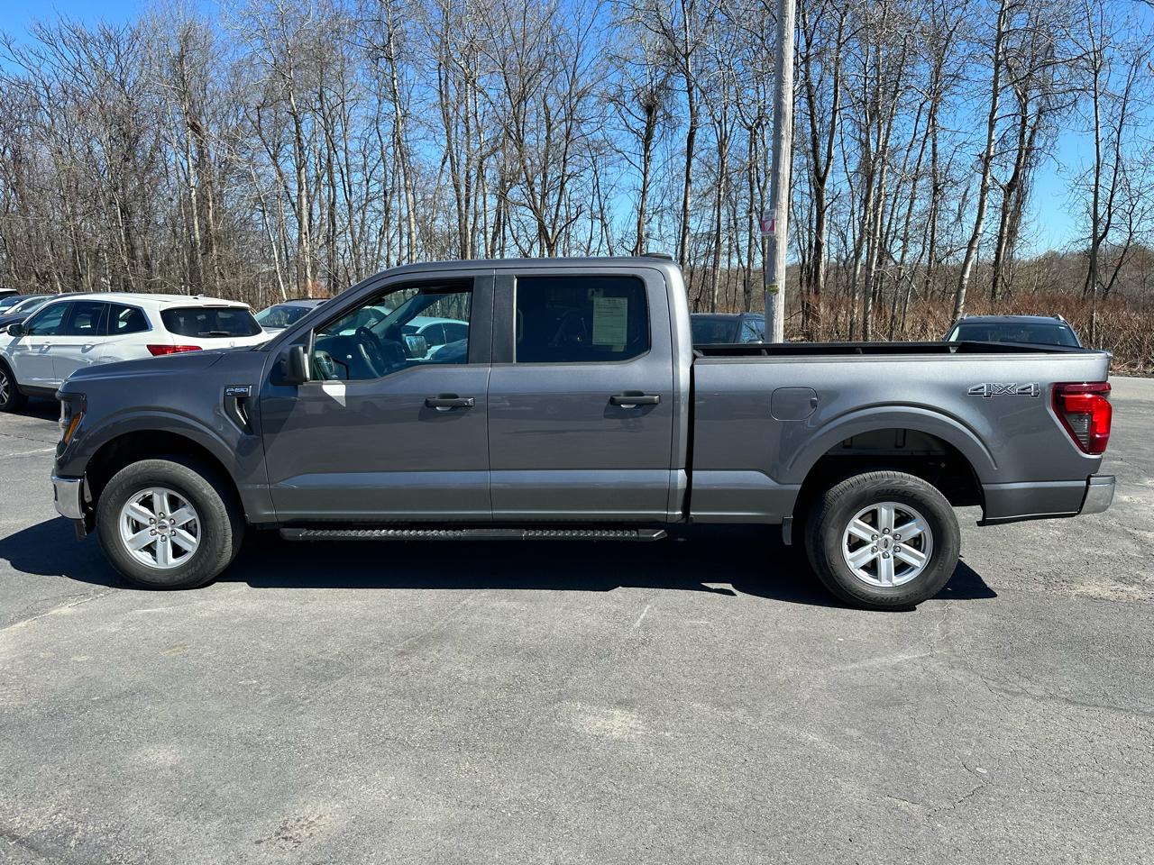 Ford F-150 4WD SuperCrew 145" XL 2024