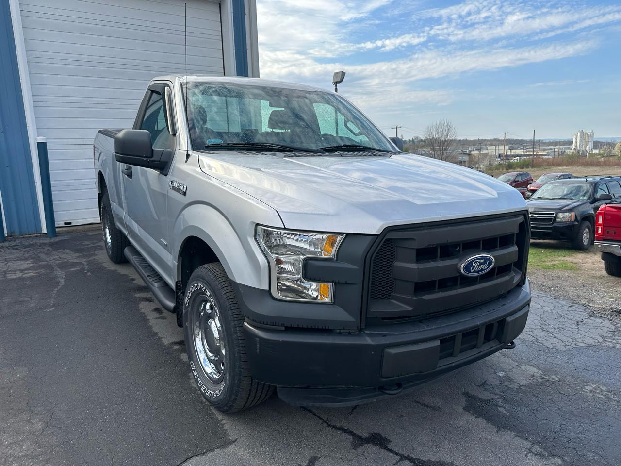 Ford F-150 4WD Reg Cab 141" XL 2016