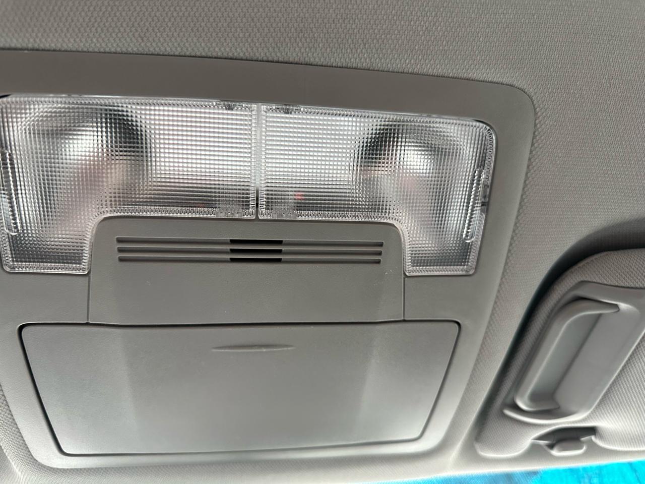 Toyota Camry 4dr Sdn I4 Auto XLE (Natl) 2013