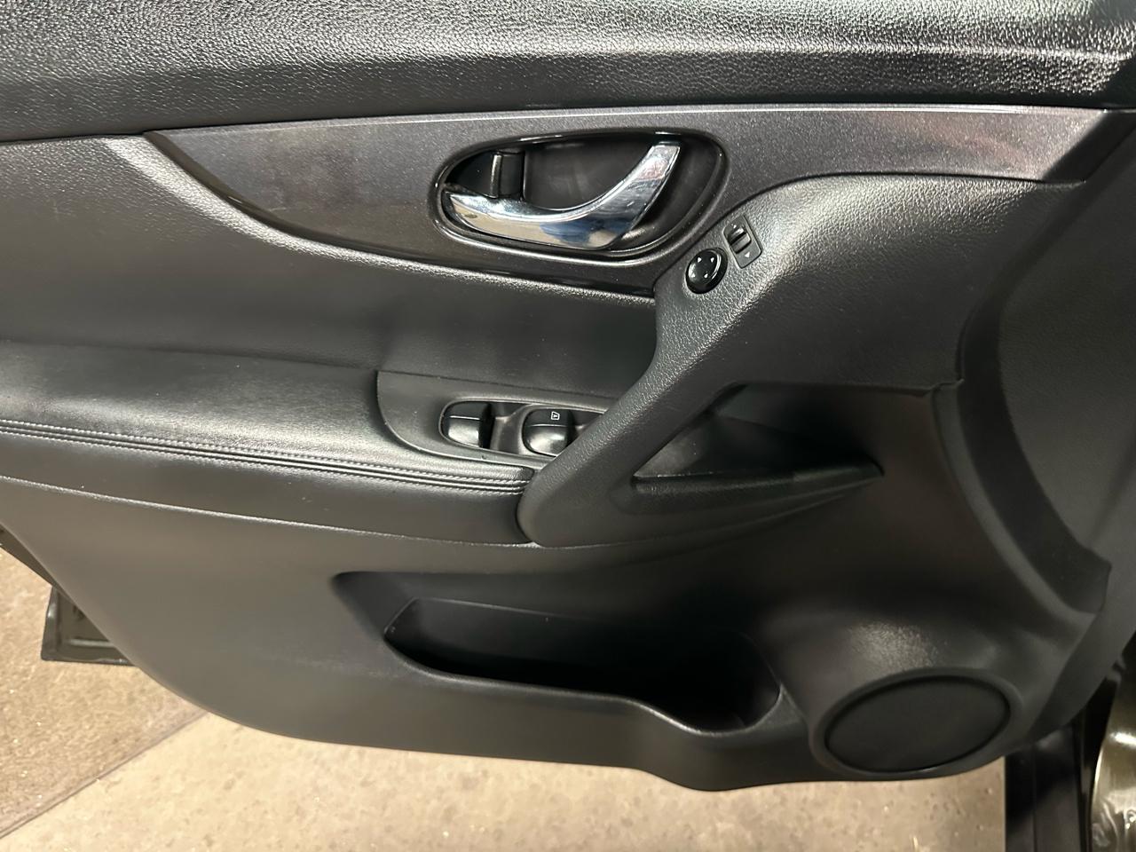 Nissan Rogue AWD SV 2017