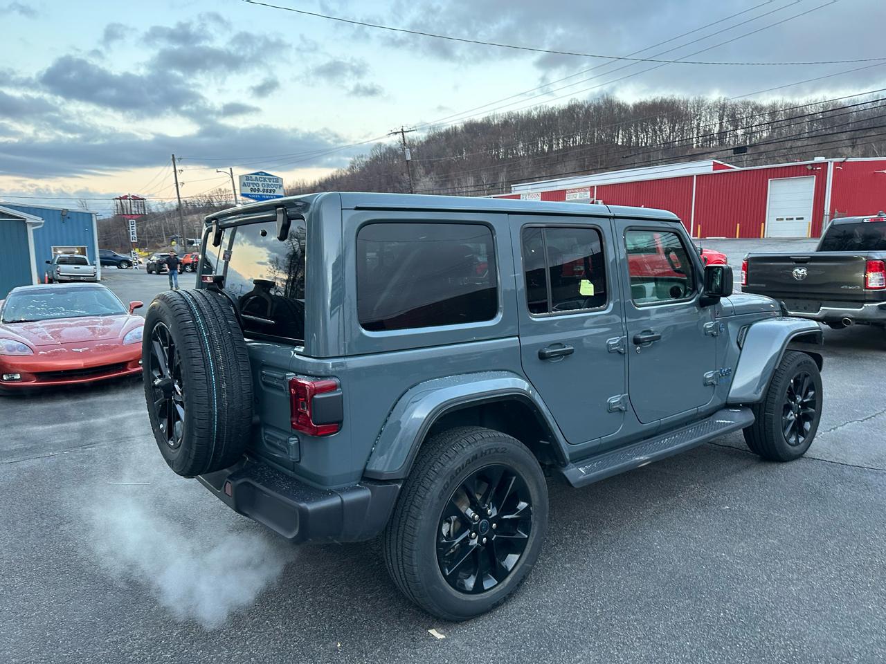 Jeep Wrangler 4xe Sahara 4x4 2025