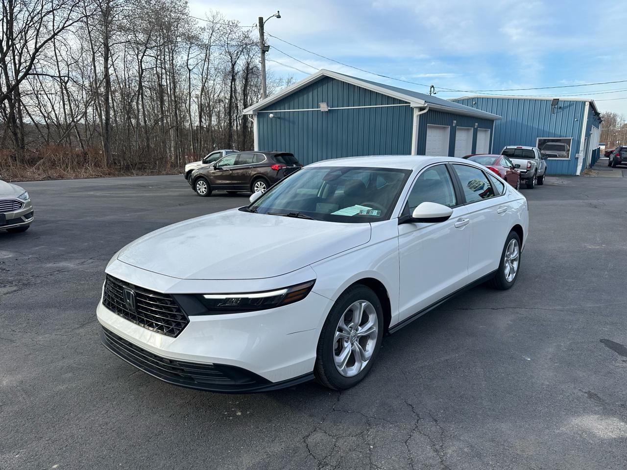2025 Honda Accord Sedan LX CVT