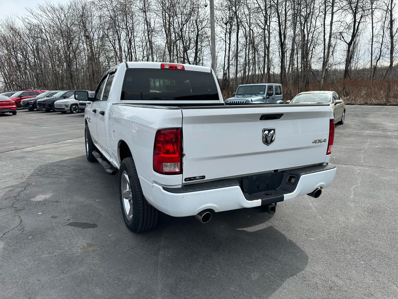 RAM 1500 Express 4x4 Quad Cab 6'4" Box 2018