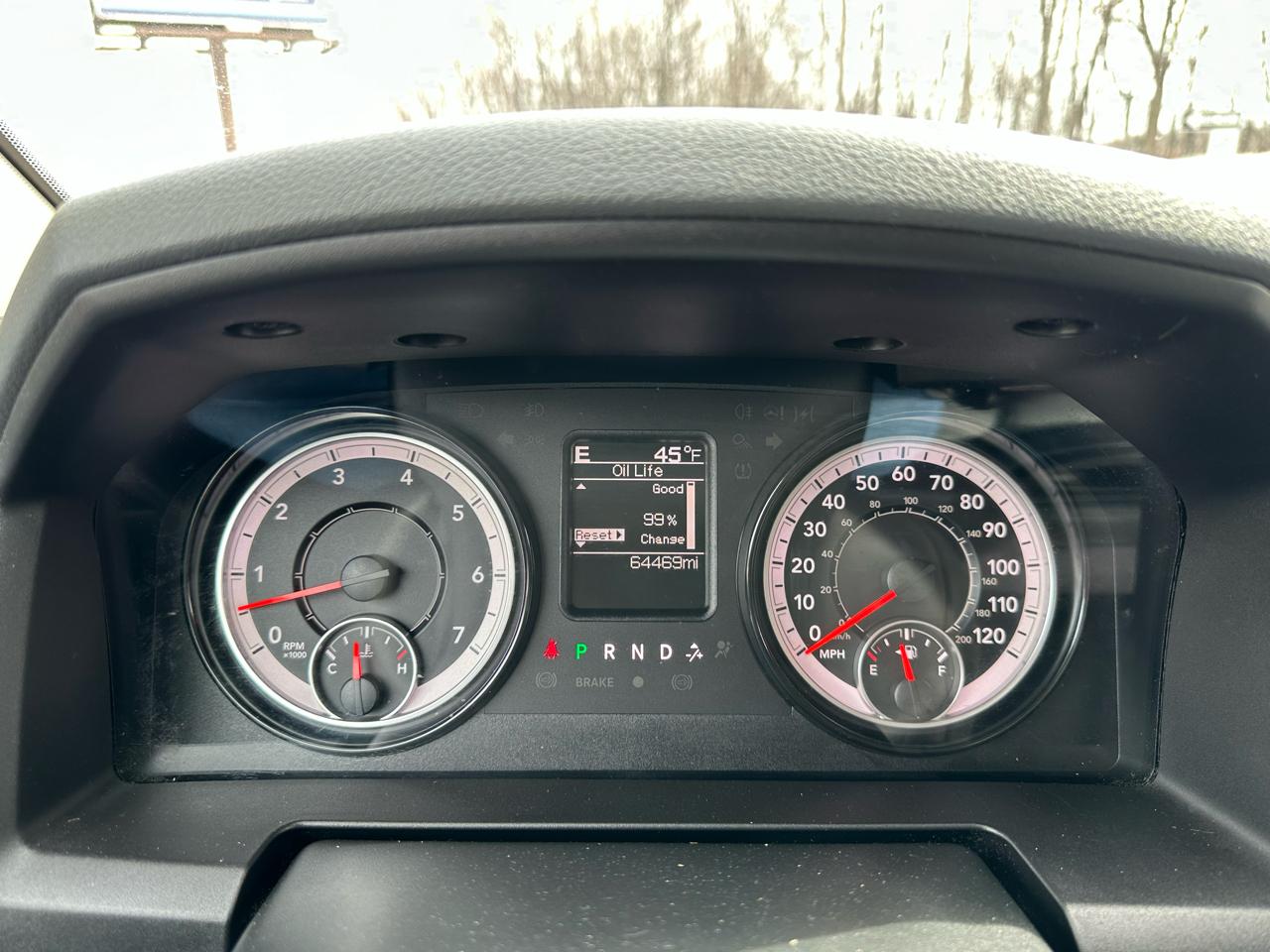 RAM 1500 Express 4x4 Quad Cab 6'4" Box 2018