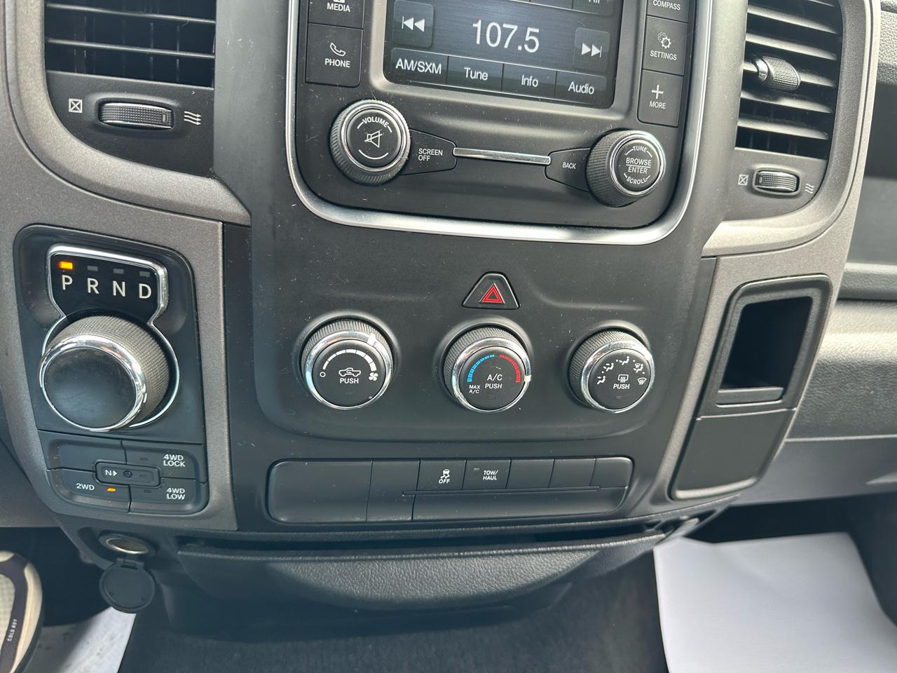 RAM 1500 Express 4x4 Quad Cab 6'4" Box 2018