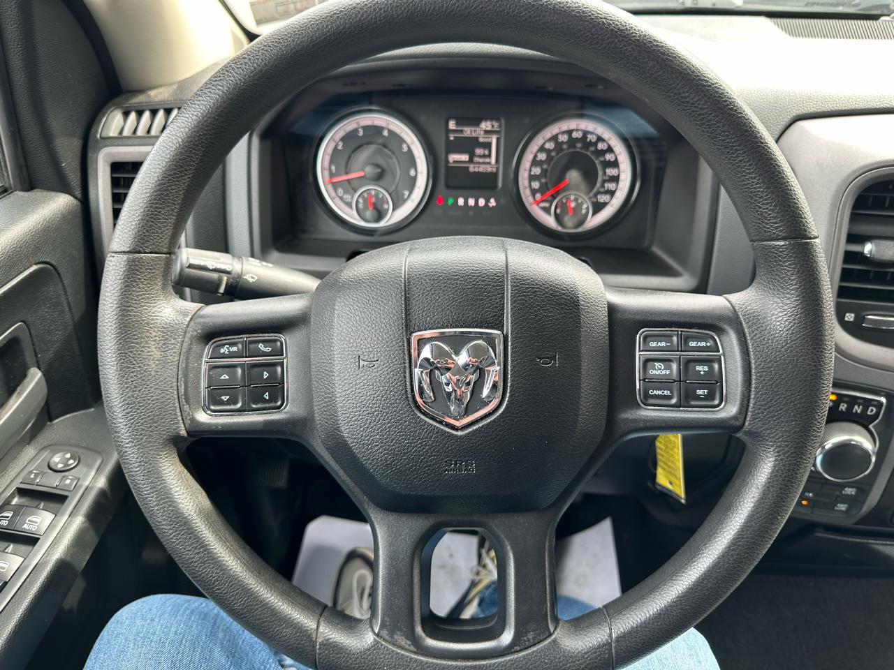 RAM 1500 Express 4x4 Quad Cab 6'4" Box 2018