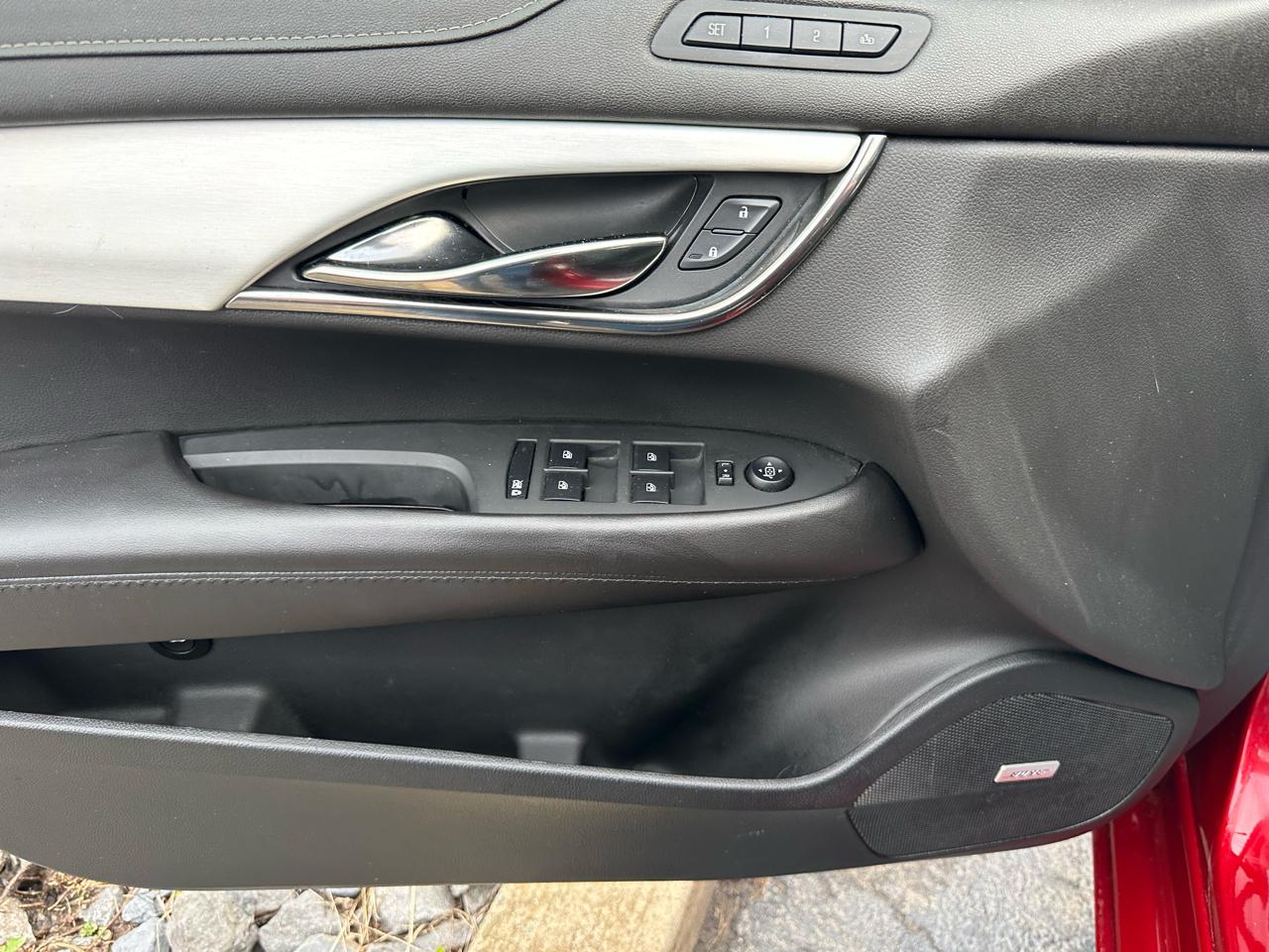 Cadillac ATS 4dr Sdn 2.0L Luxury AWD 2014