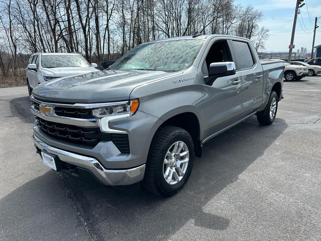 Chevrolet Silverado 1500 4WD Crew Cab 147" LT w/1LT 2024