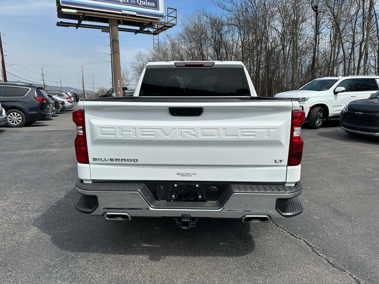 Chevrolet Silverado 1500 4WD Crew Cab 147" LT w/1LT 2022