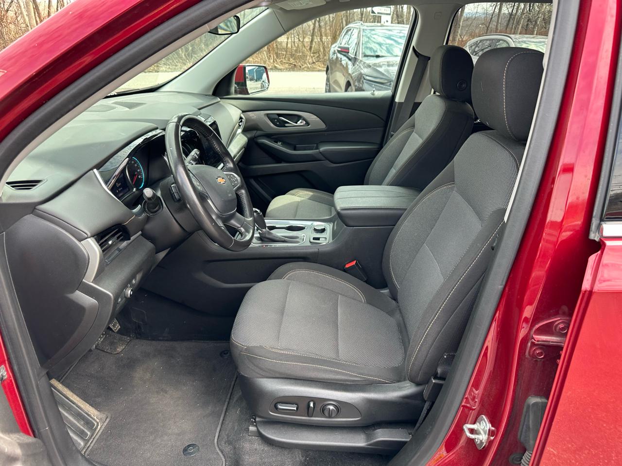 Chevrolet Traverse AWD 4dr LT Cloth w/1LT 2020