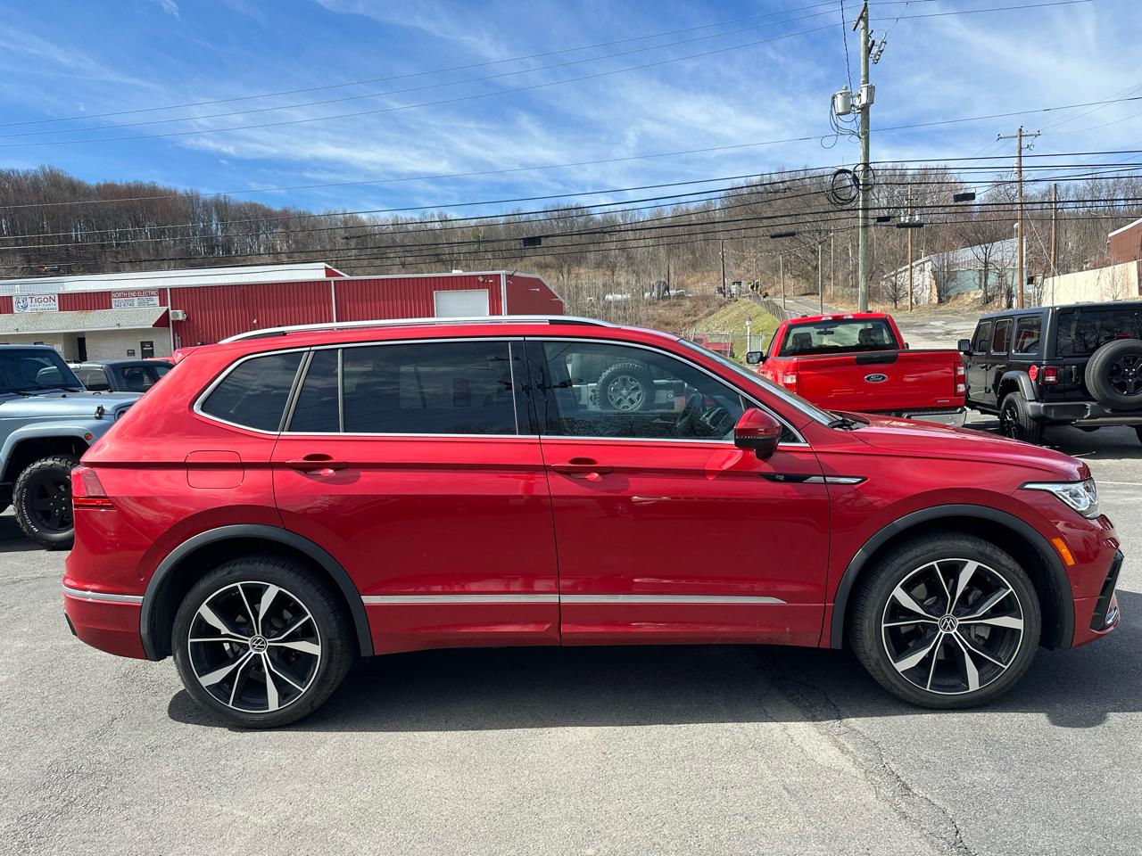 Volkswagen Tiguan 2.0T SEL R-Line 4MOTION 2024