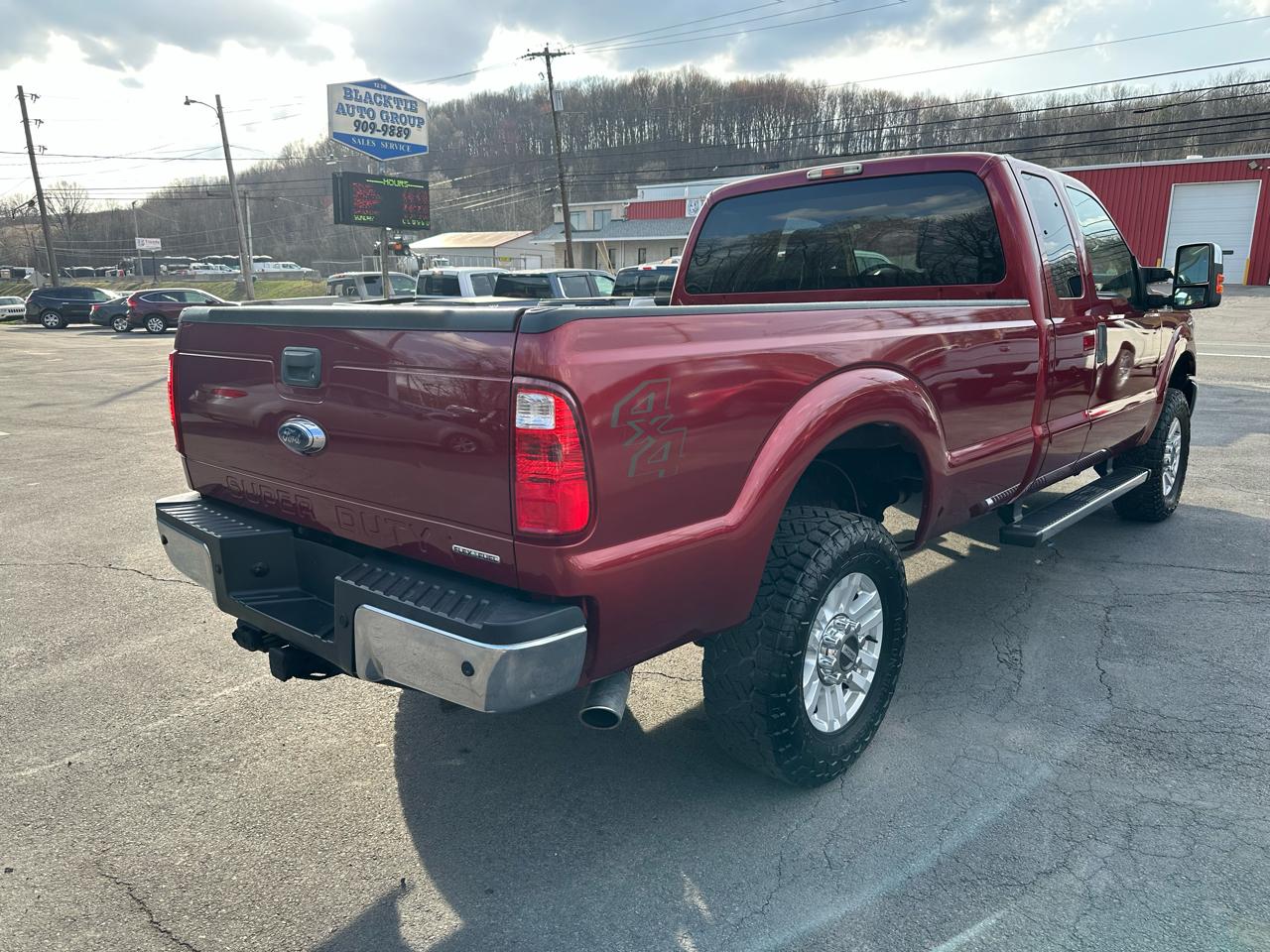 Ford Super Duty F-250 SRW 4WD SuperCab 142" XLT 2015