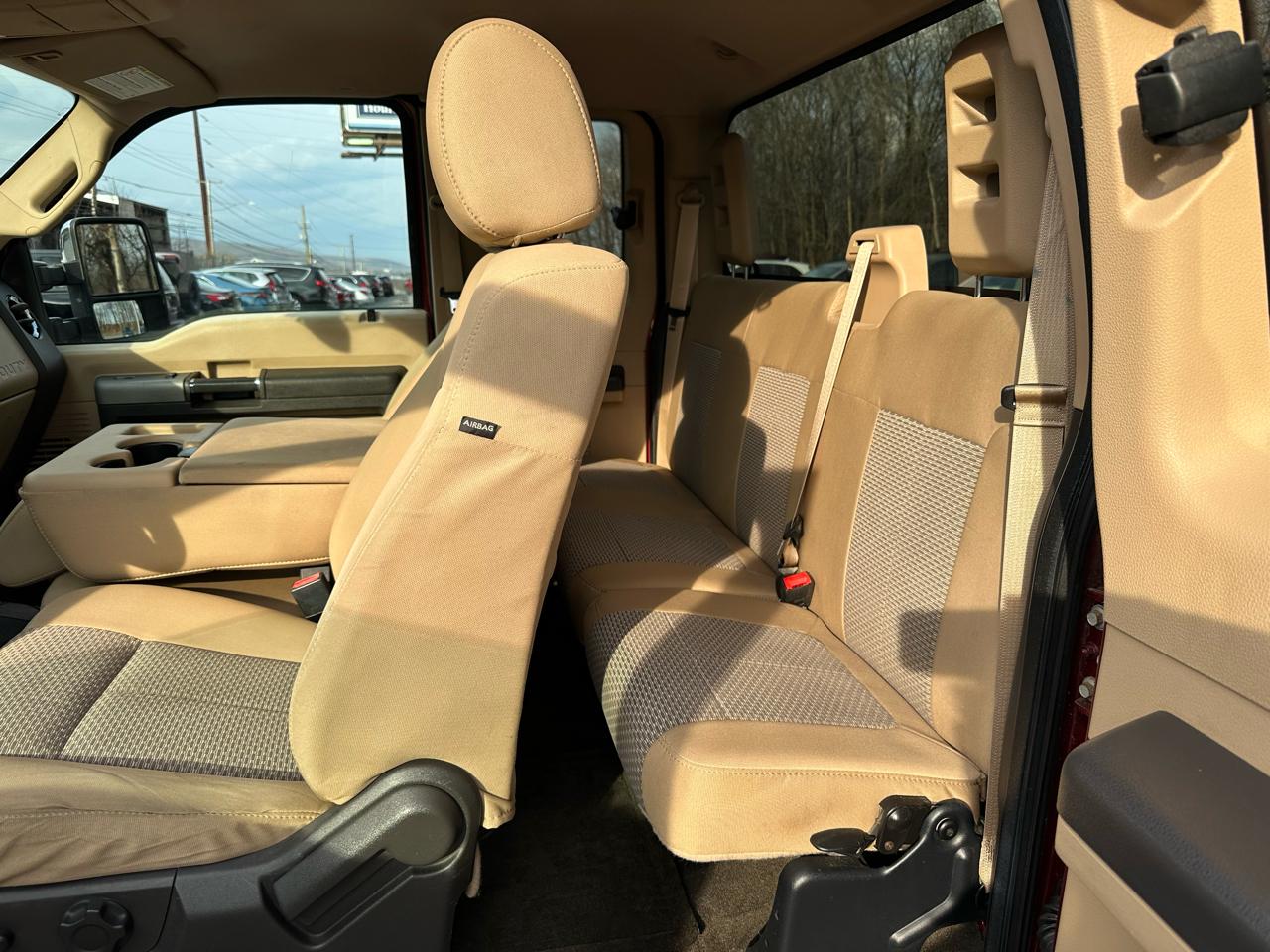 Ford Super Duty F-250 SRW 4WD SuperCab 142" XLT 2015