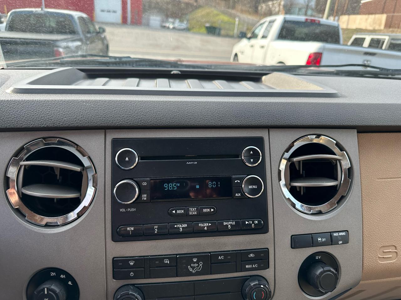 Ford Super Duty F-250 SRW 4WD SuperCab 142" XLT 2015