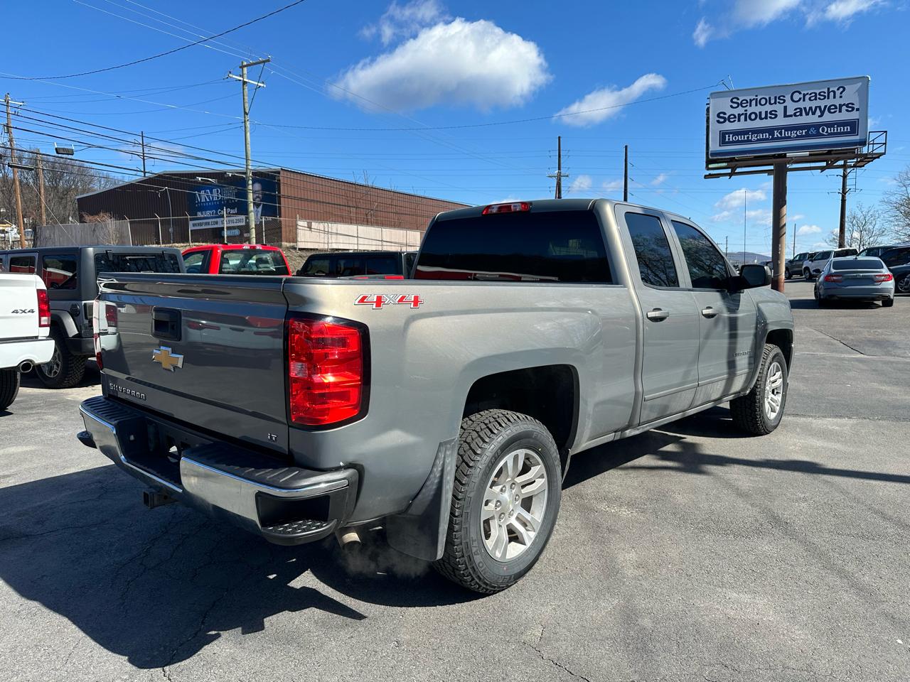 Chevrolet Silverado 1500 4WD Double Cab 143.5" LT w/1LT 2017