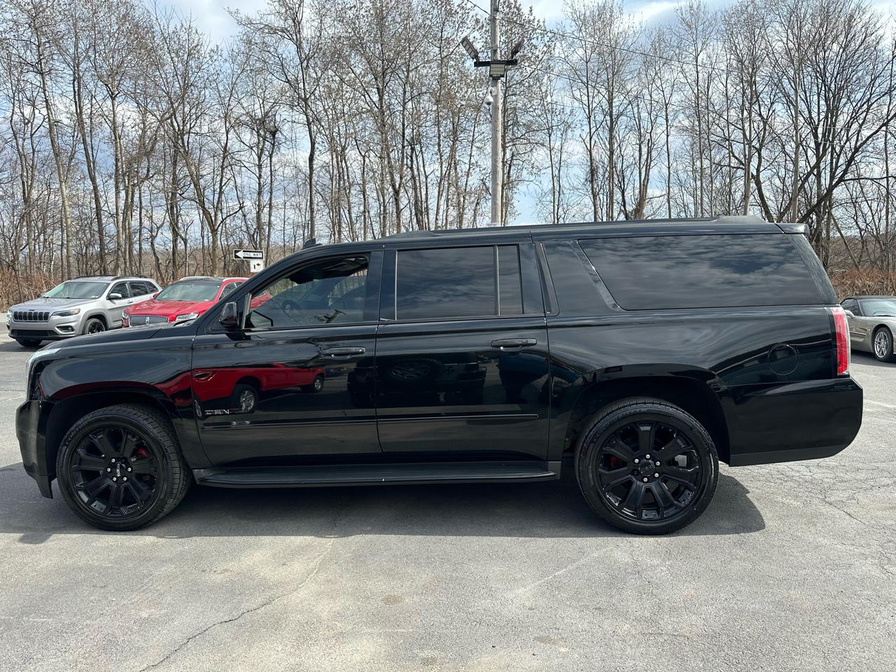 GMC Yukon XL 4WD 4dr Denali 2015