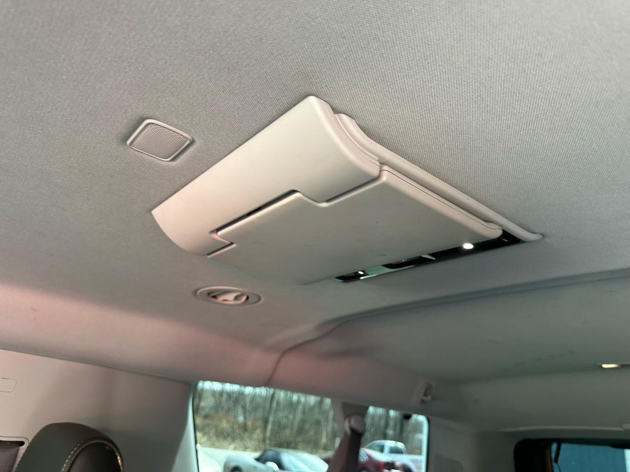 GMC Yukon XL 4WD 4dr Denali 2015