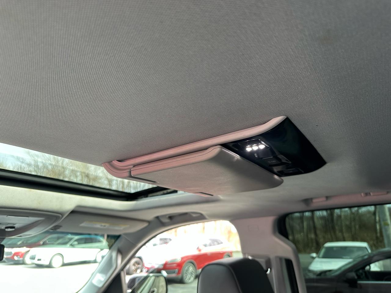 GMC Yukon XL 4WD 4dr Denali 2015