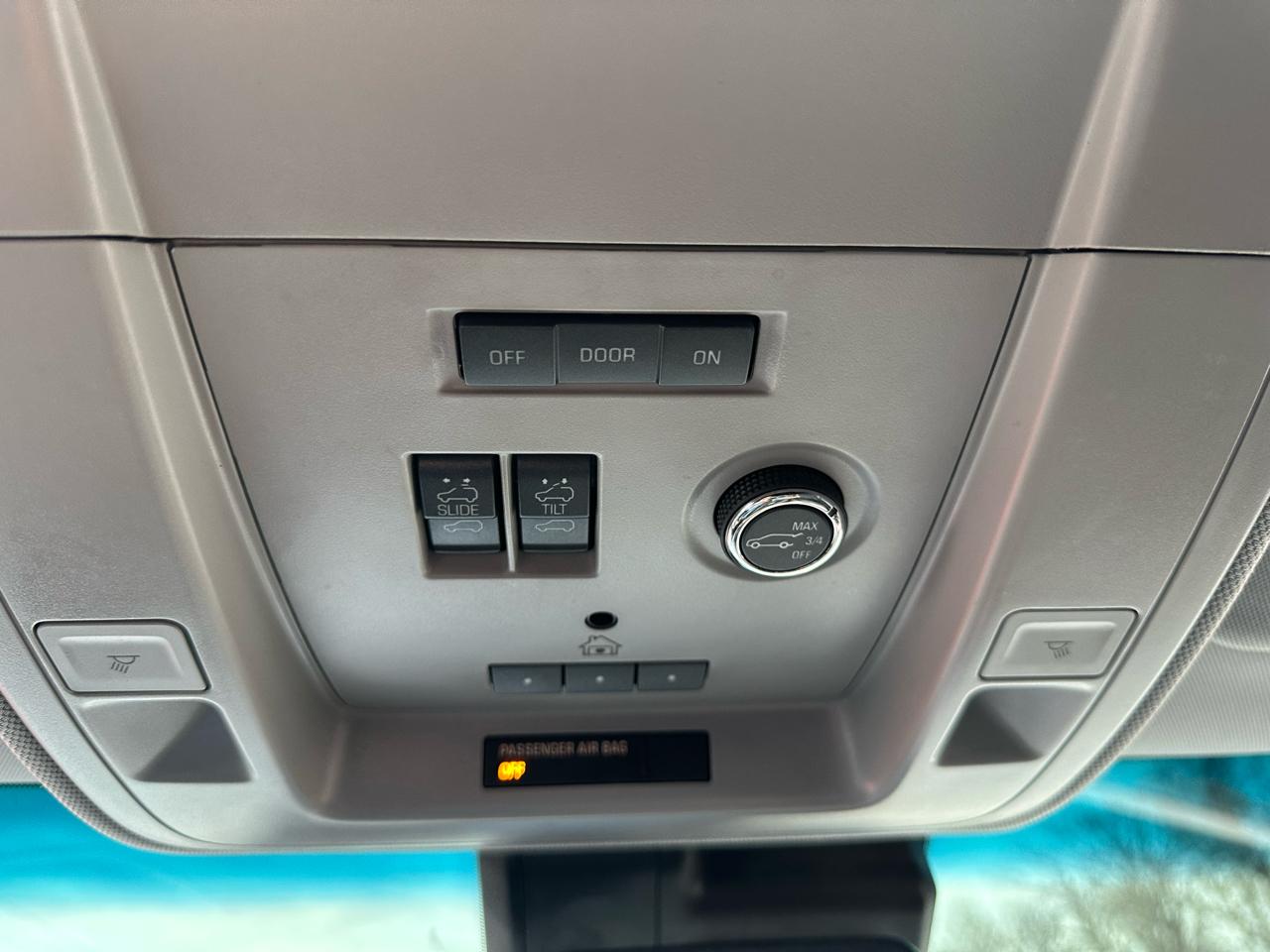 GMC Yukon XL 4WD 4dr Denali 2015