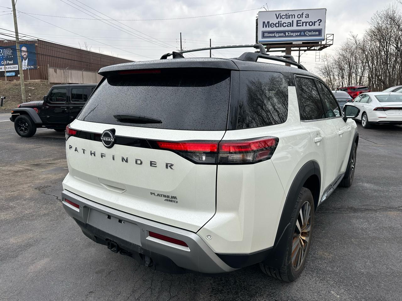 Nissan Pathfinder Platinum 4WD 2023