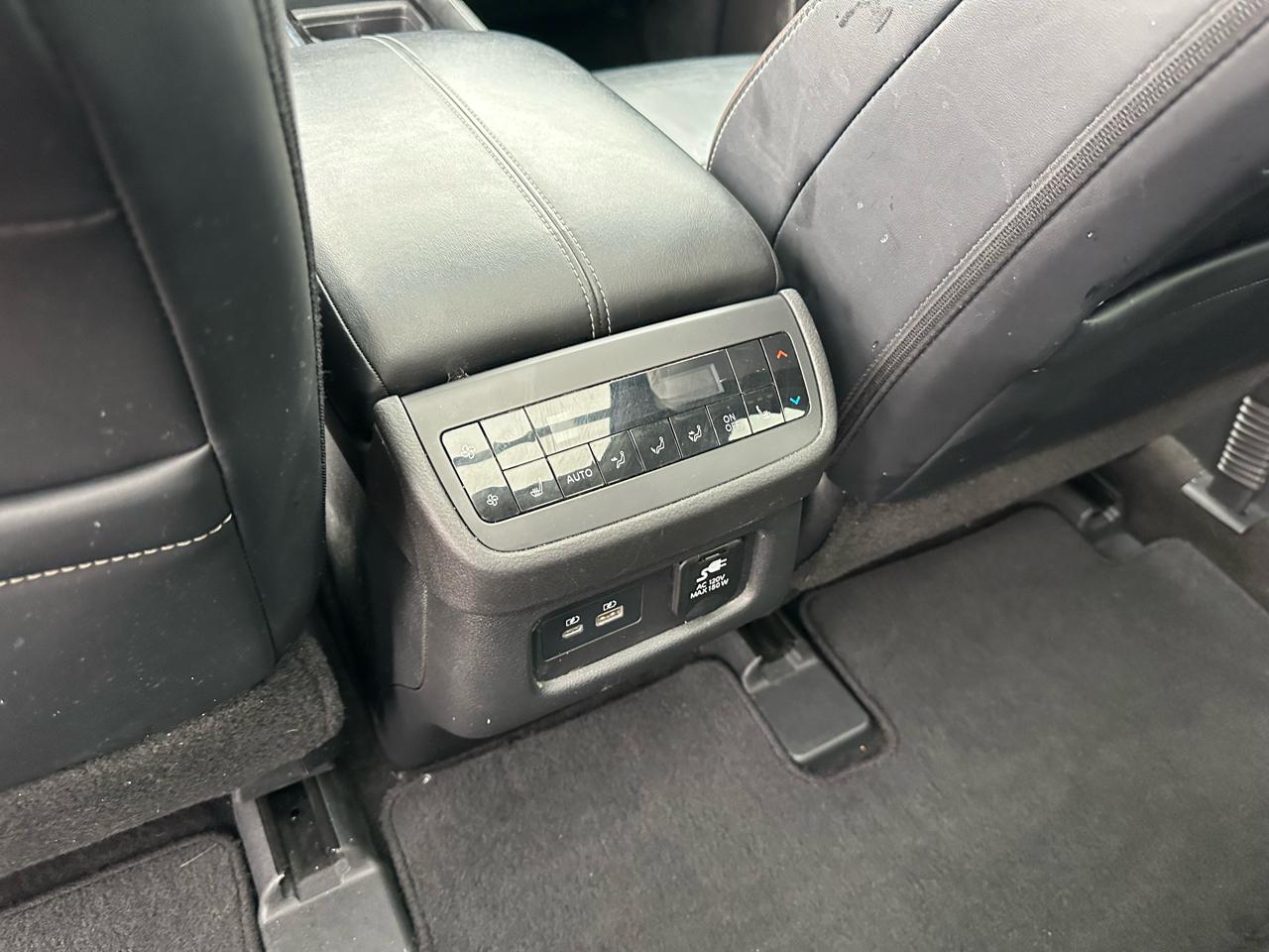 Nissan Pathfinder Platinum 4WD 2023