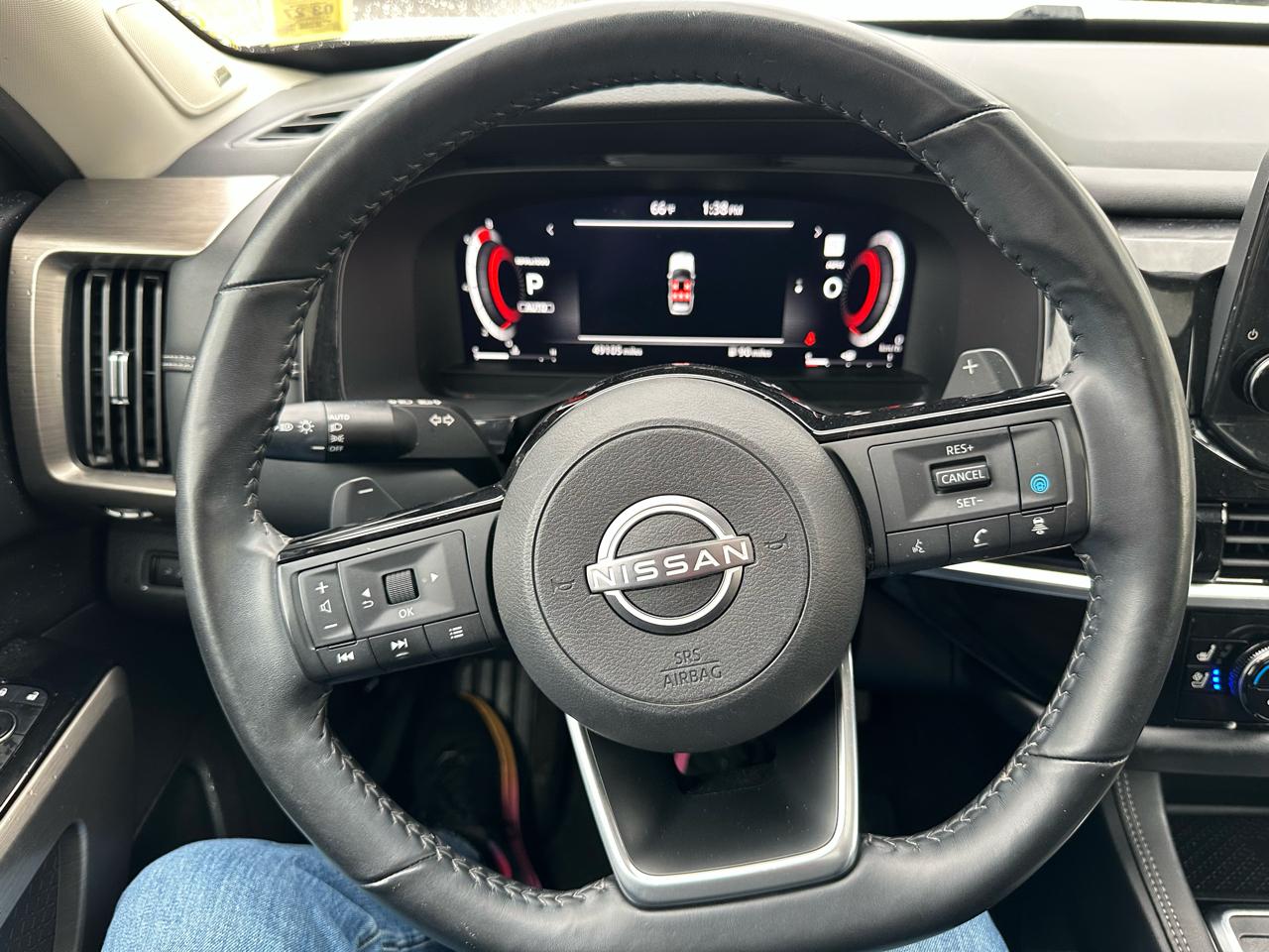 Nissan Pathfinder Platinum 4WD 2023