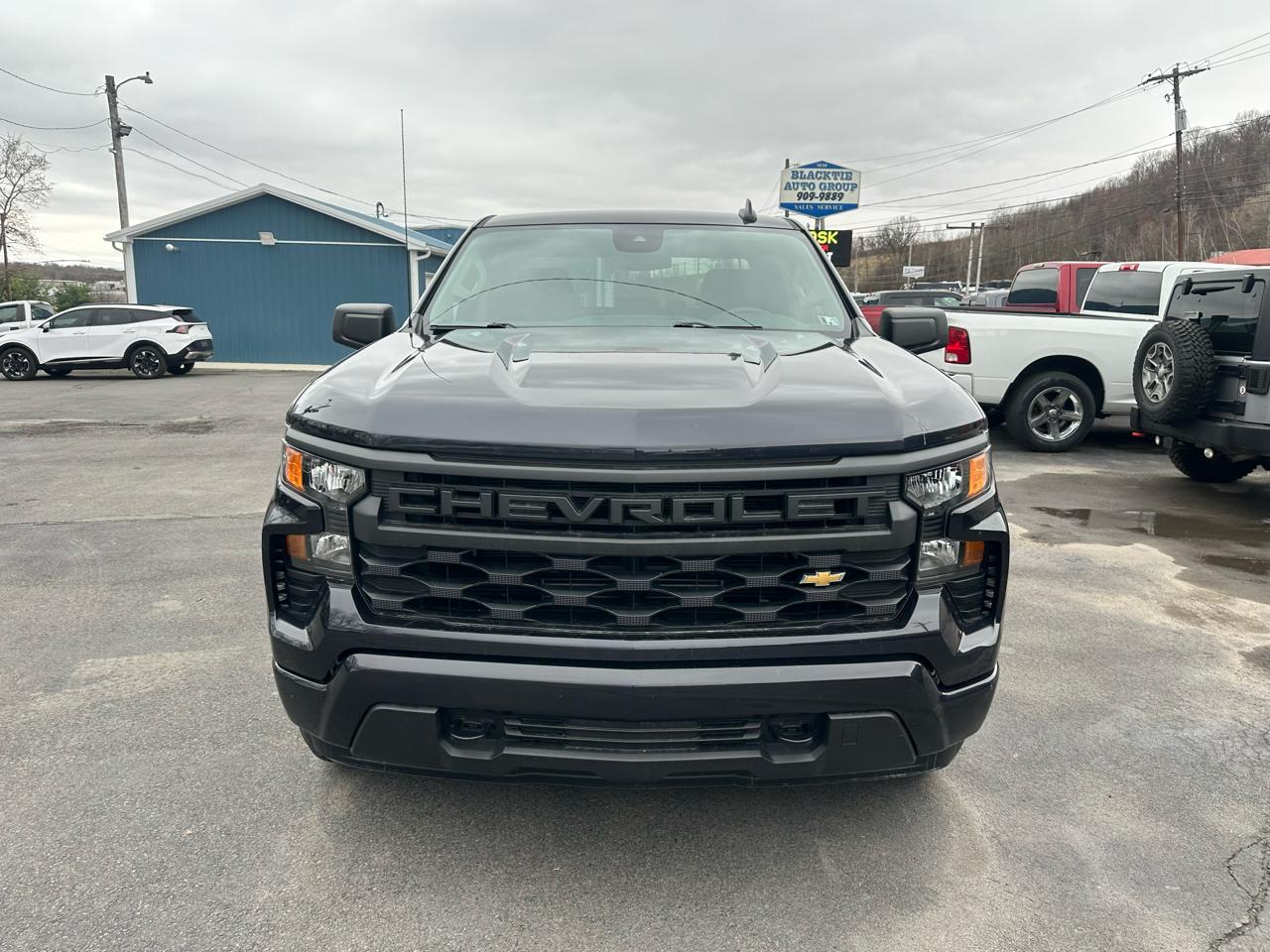 Chevrolet Silverado 1500 4WD Double Cab 147" Custom 2023