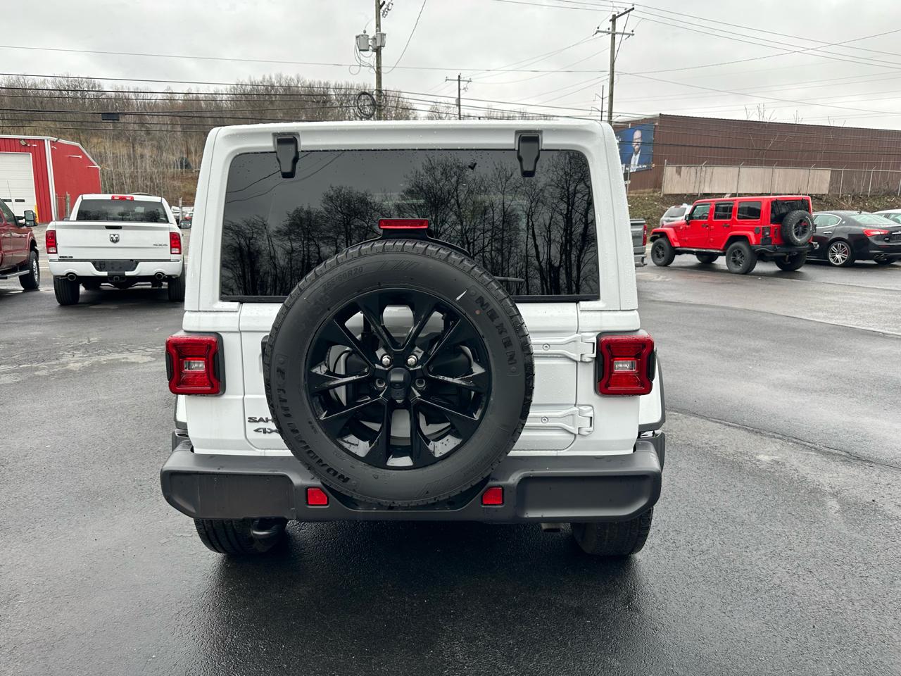 Jeep Wrangler 4xe Sahara 4x4 2025