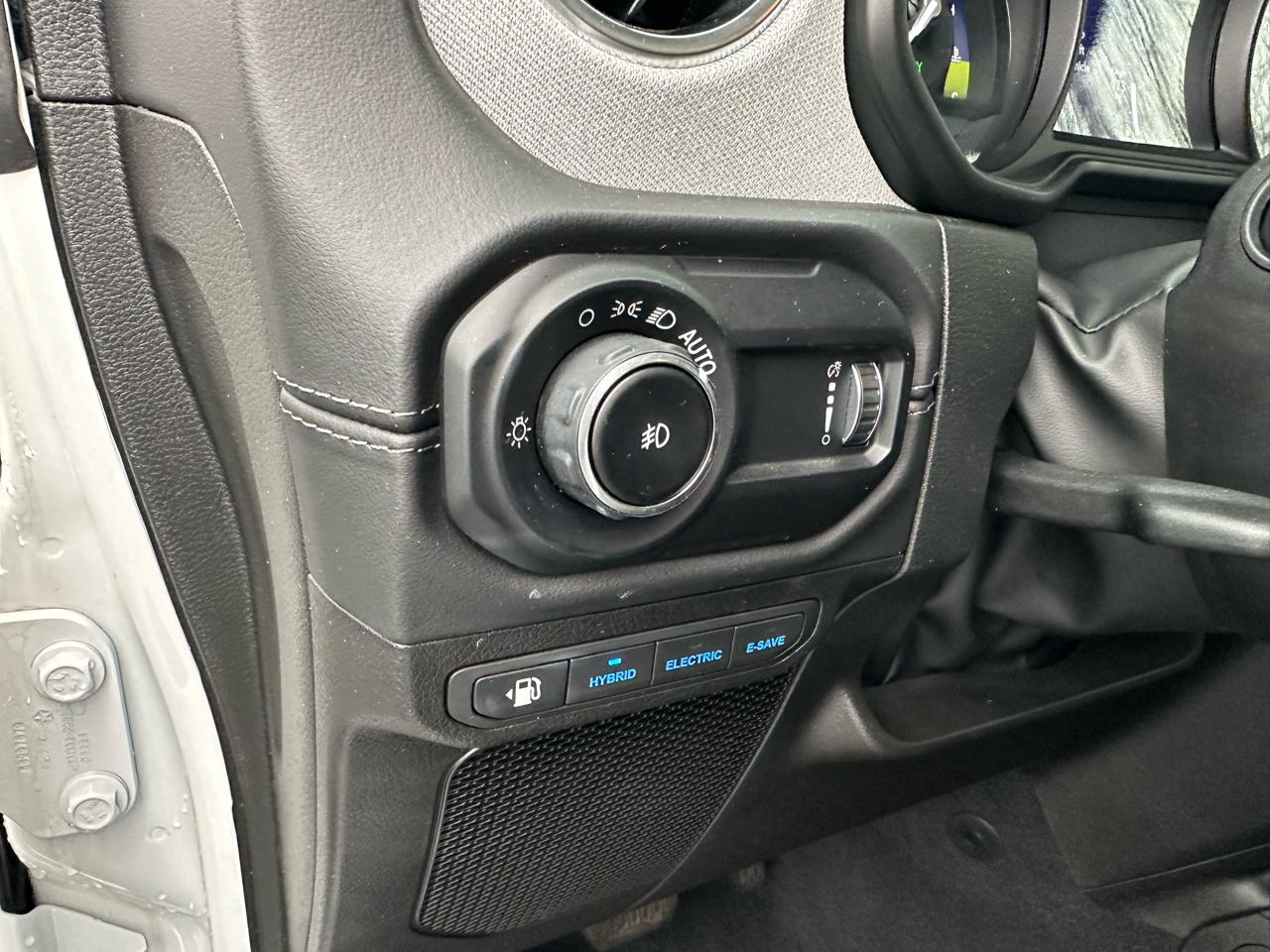 Jeep Wrangler 4xe Sahara 4x4 2025