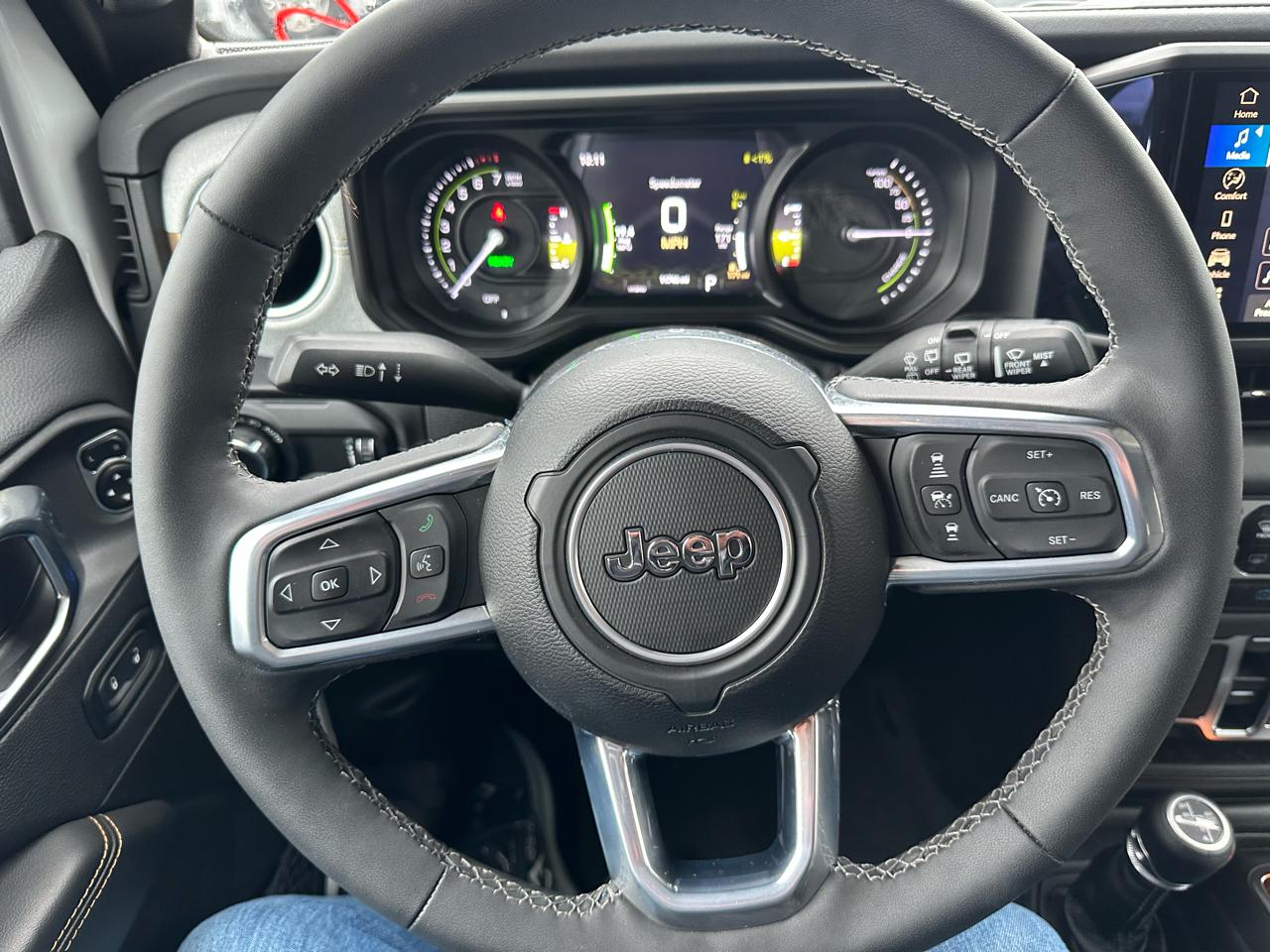 Jeep Wrangler 4xe Sahara 4x4 2025