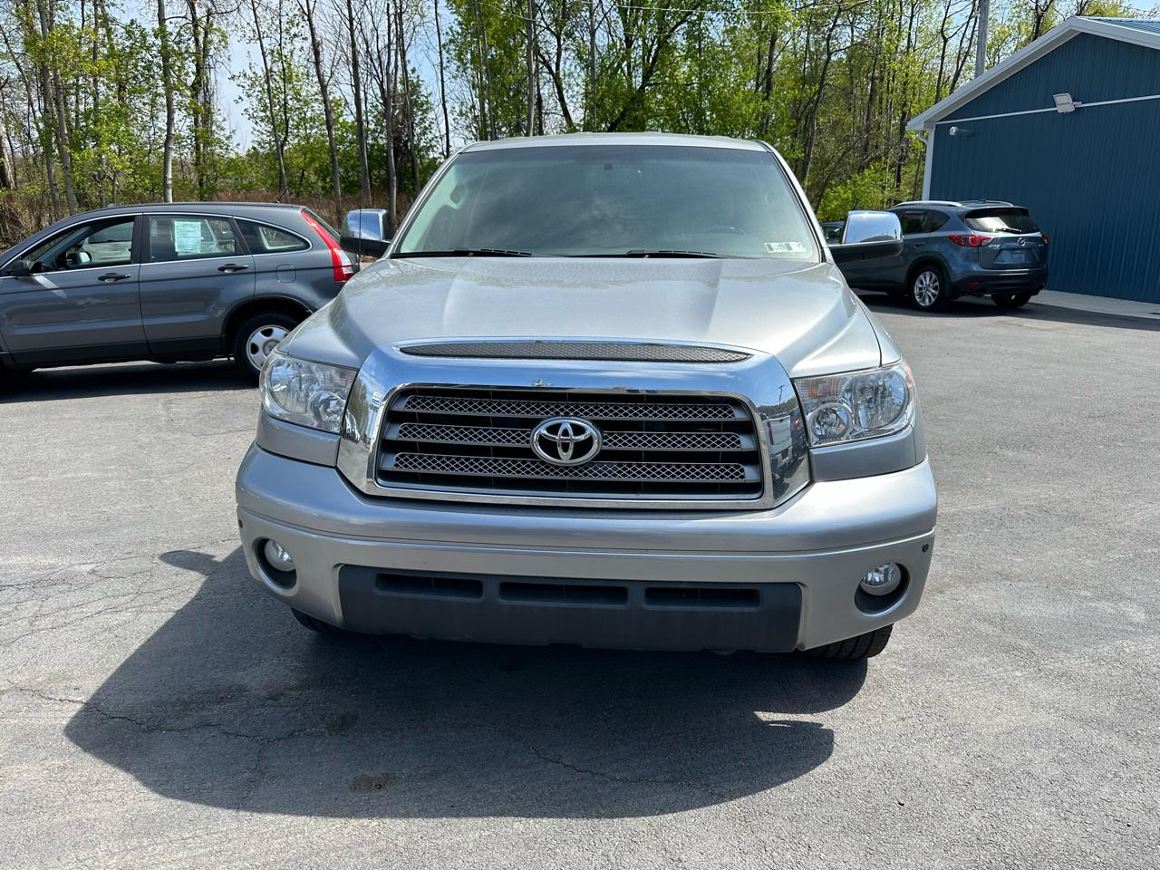 Toyota Tundra 4WD Truck Dbl 5.7L V8 6-Spd AT LTD (Natl) 2008