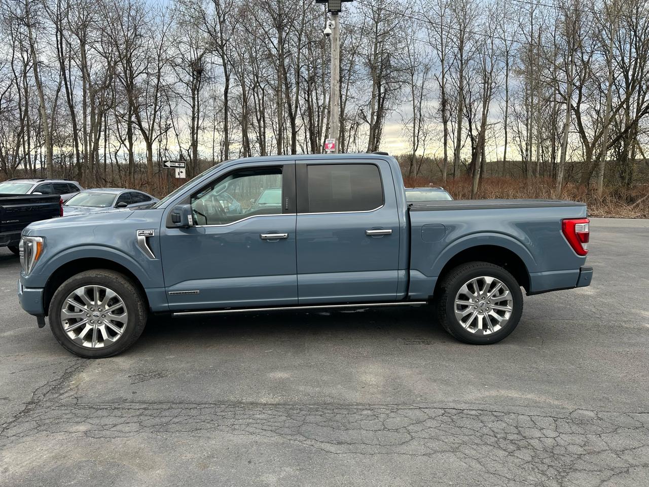 Ford F-150 Limited 4WD SuperCrew 5.5' Box 2023