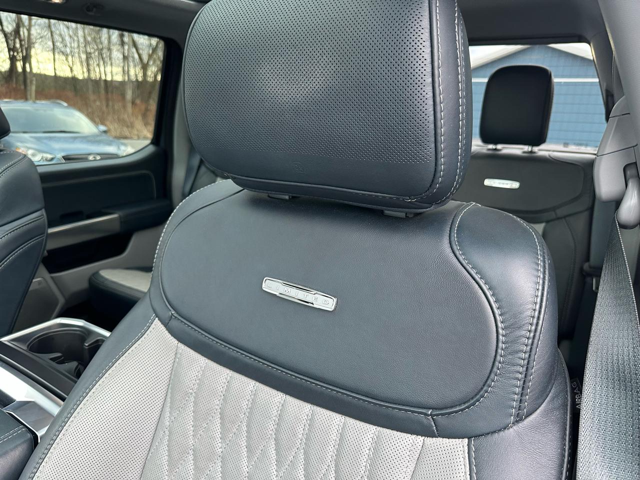 Ford F-150 Limited 4WD SuperCrew 5.5' Box 2023