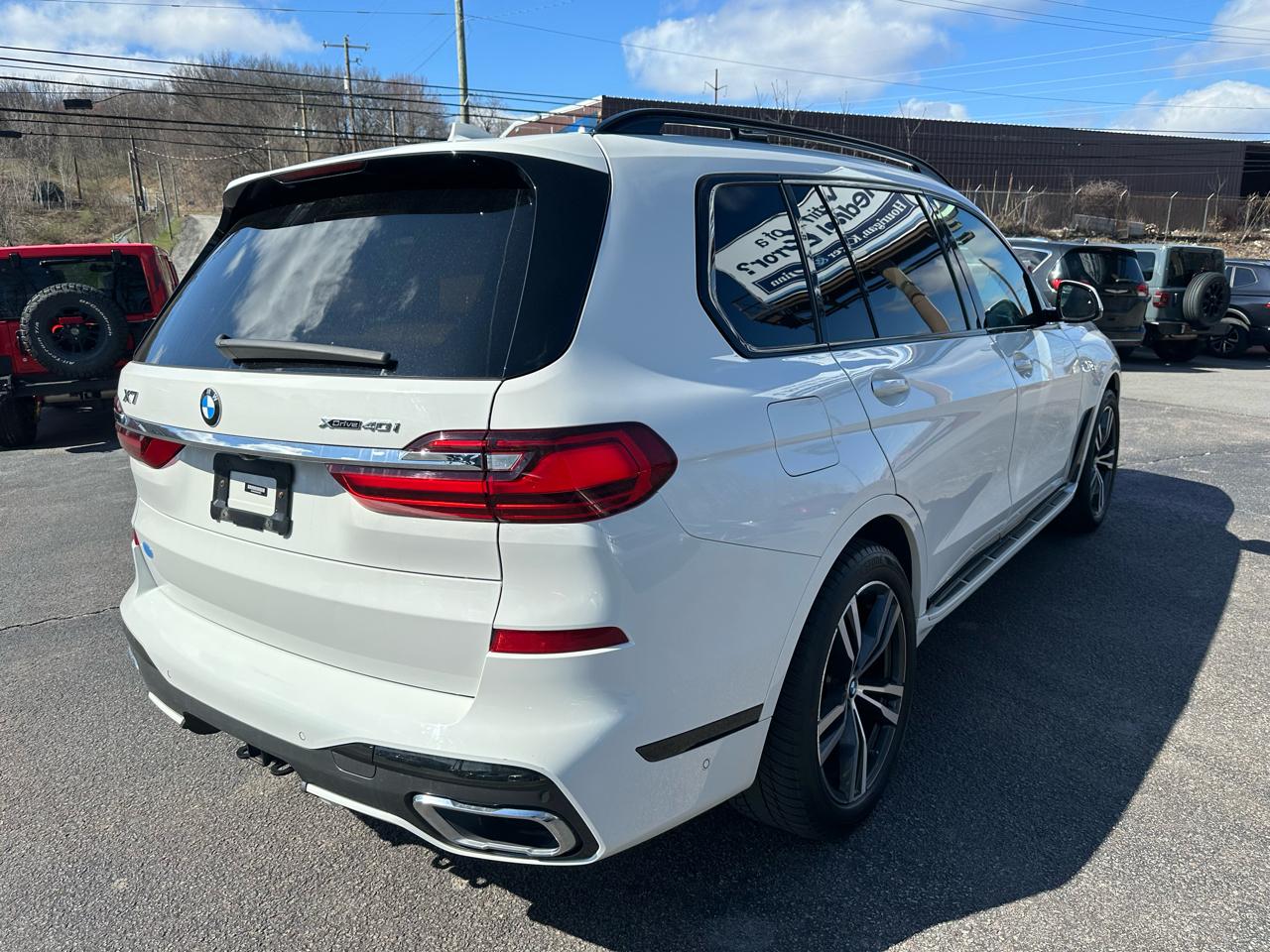 BMW X7 xDrive40i Sports Activity Vehicle 2021