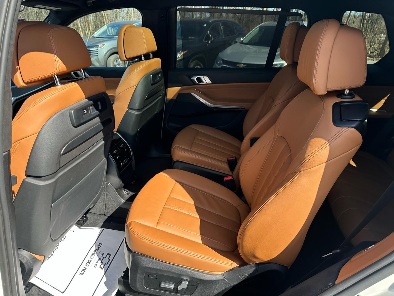 BMW X7 xDrive40i Sports Activity Vehicle 2021