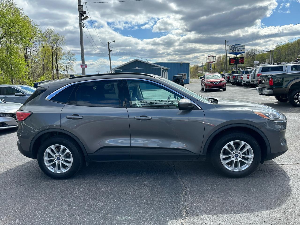 Ford Escape SE AWD 2021
