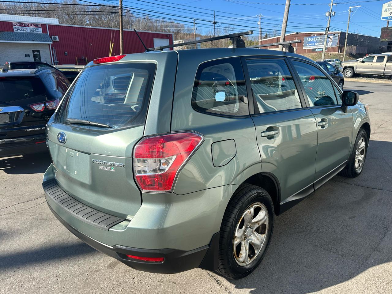 Subaru Forester 4dr Auto 2.5i PZEV 2014