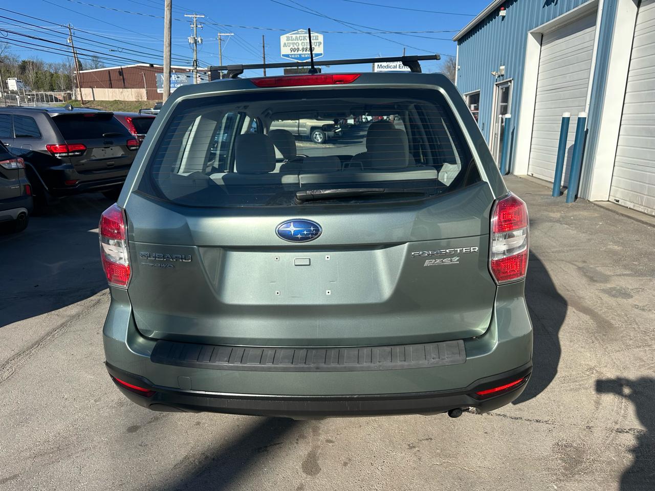 Subaru Forester 4dr Auto 2.5i PZEV 2014