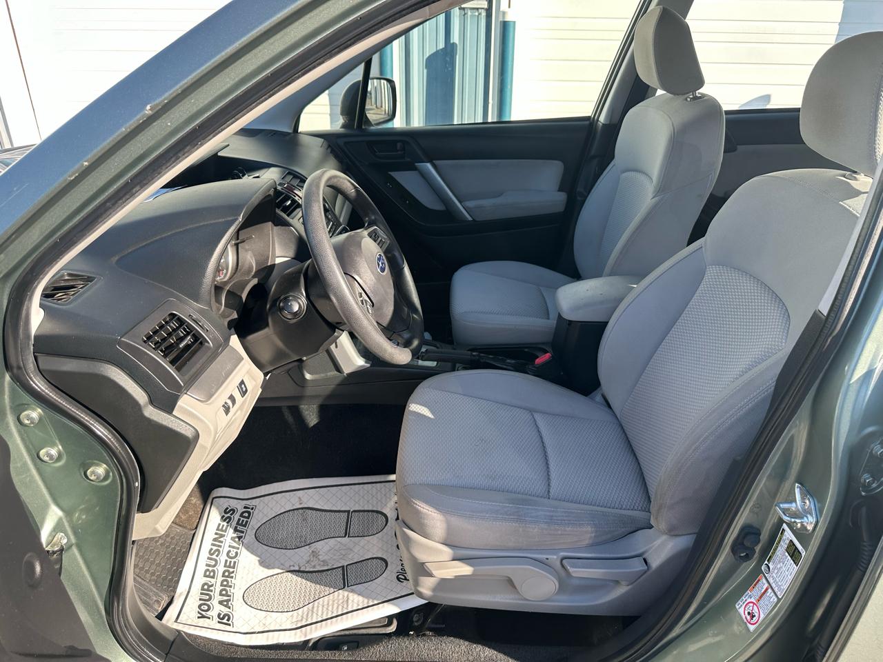 Subaru Forester 4dr Auto 2.5i PZEV 2014