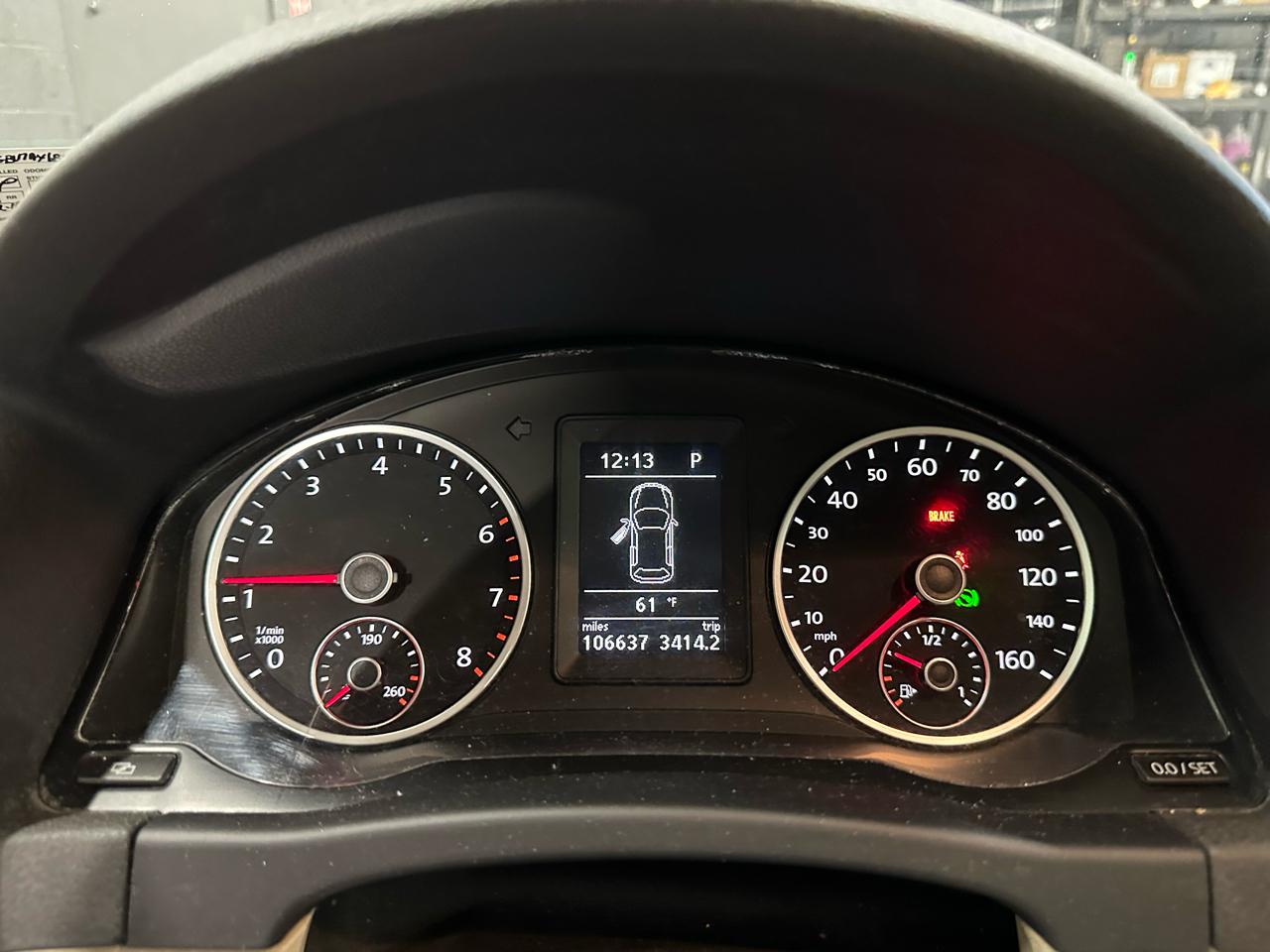 Volkswagen Tiguan 4WD 4dr S 4Motion 2011