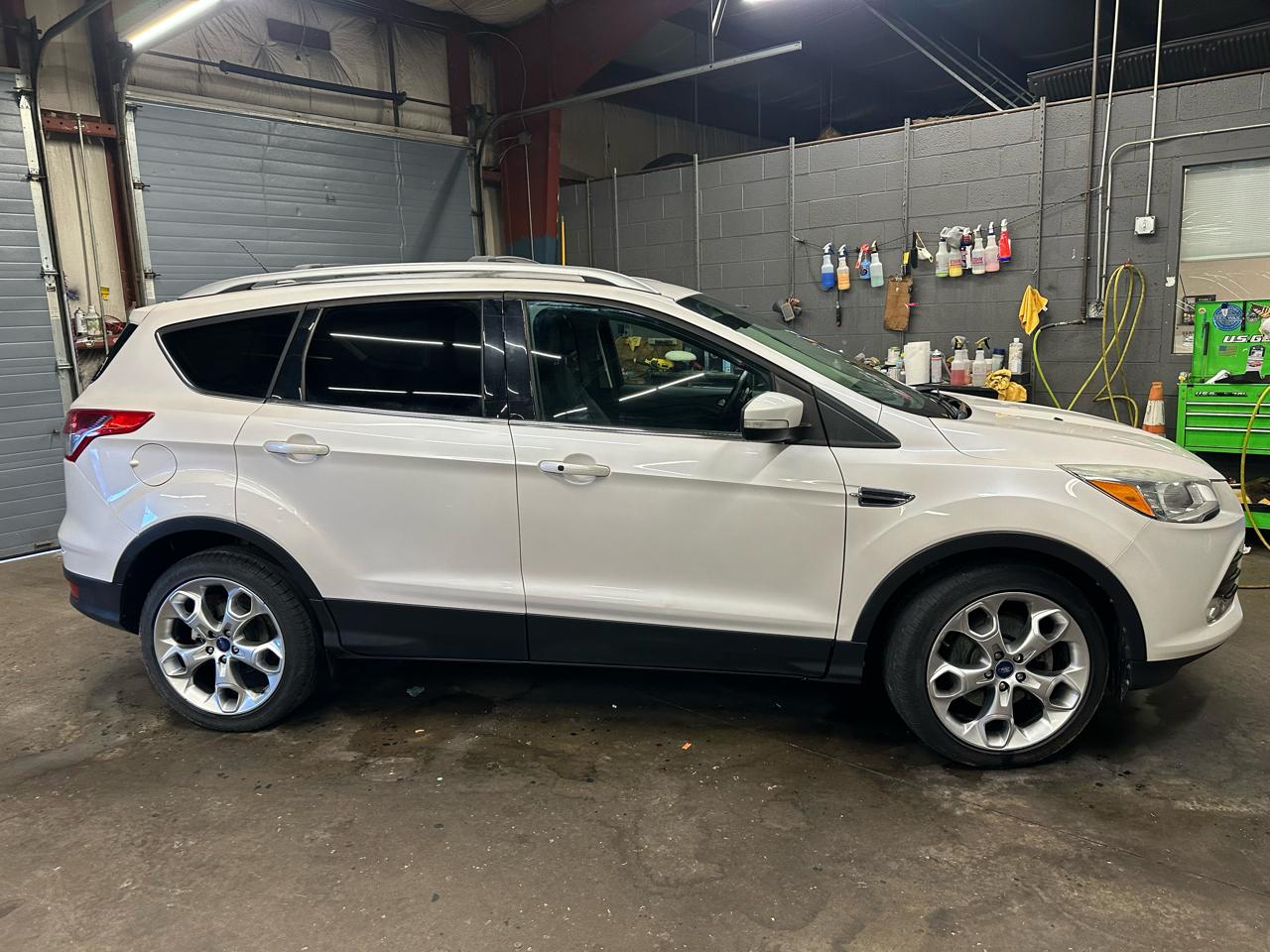 Ford Escape 4WD 4dr Titanium 2014