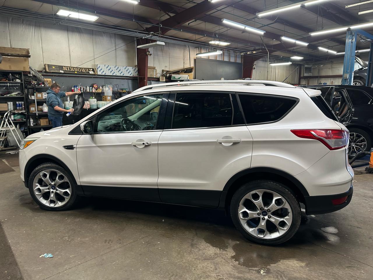 Ford Escape 4WD 4dr Titanium 2014