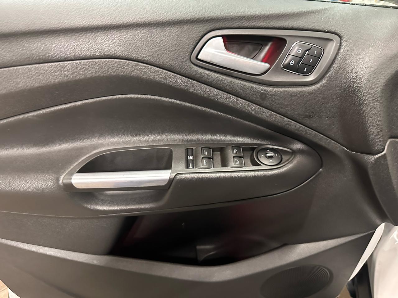 Ford Escape 4WD 4dr Titanium 2014